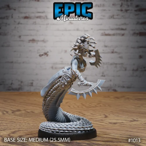 Gorgon Sisters Stheno Attacking (Medium)