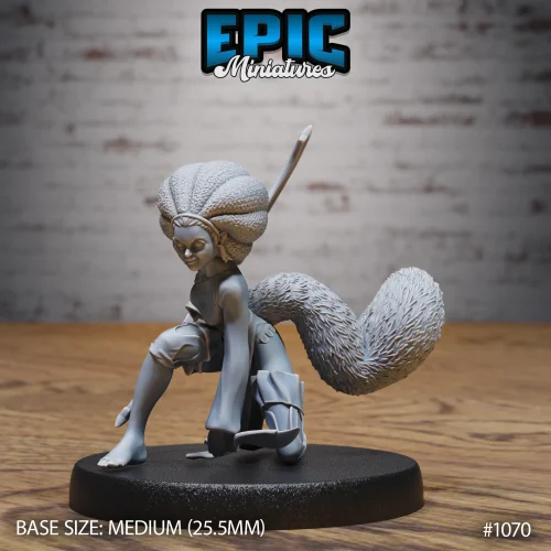 Tanuki Lady Dagger (Medium)