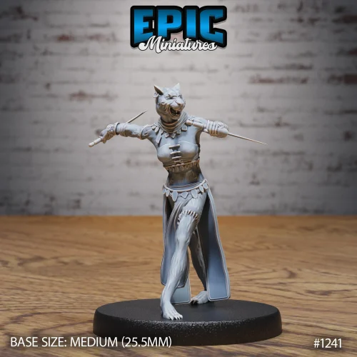 Catfolk Jaguar Huntress Ready (Medium)