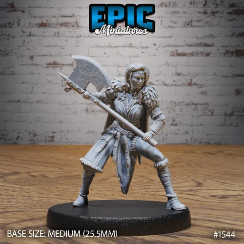 Barbarian Female Fighting (Medium)